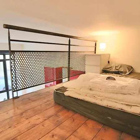 #ba The Colonel Dumont Loft